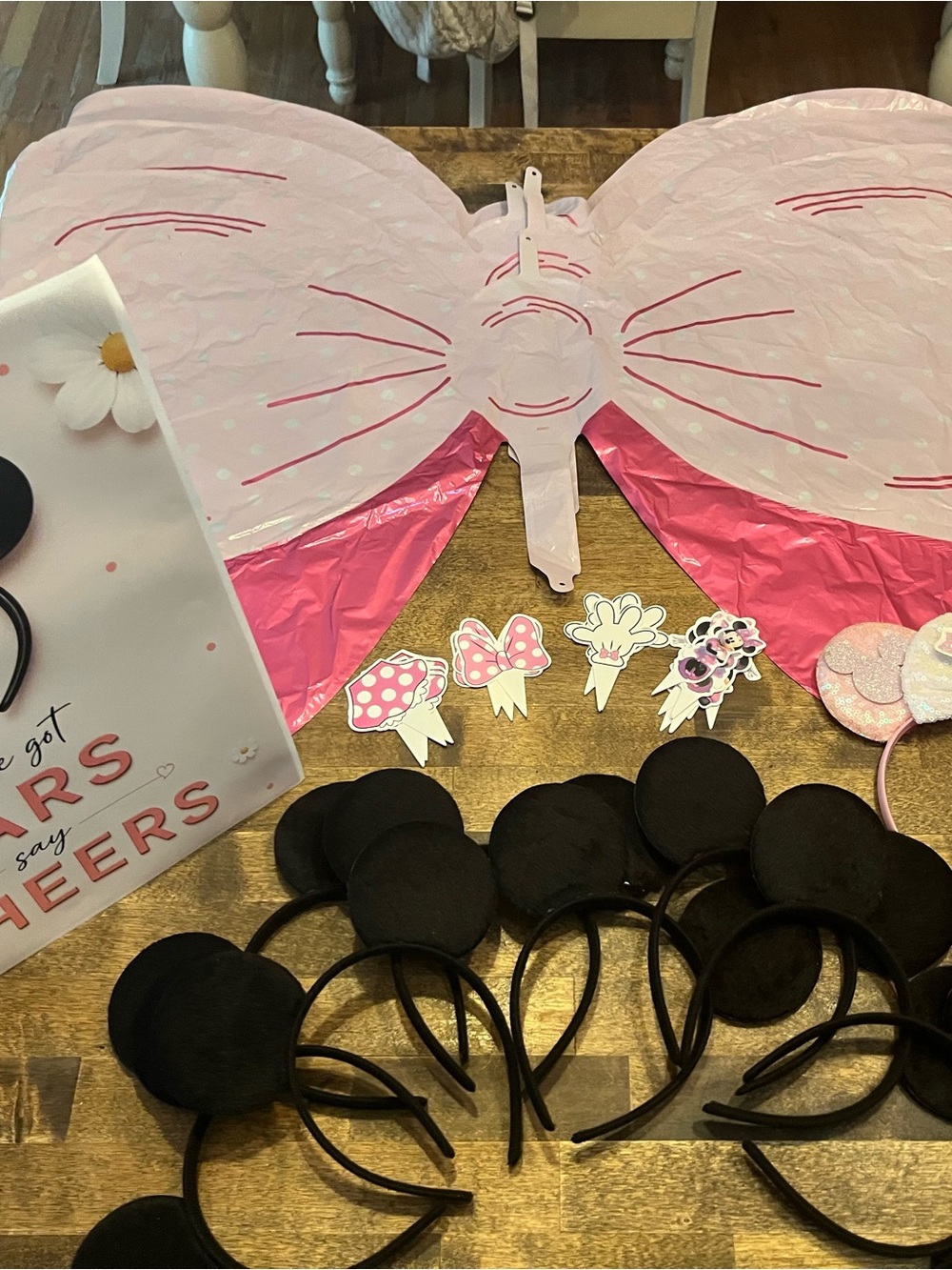 Minnie Mouse birthday party decorations